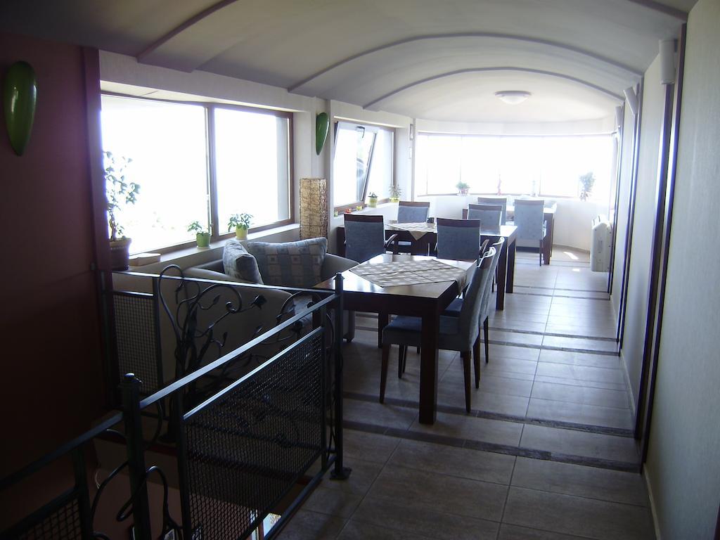 Sea View Family Hotel クラネヴォ エクステリア 写真